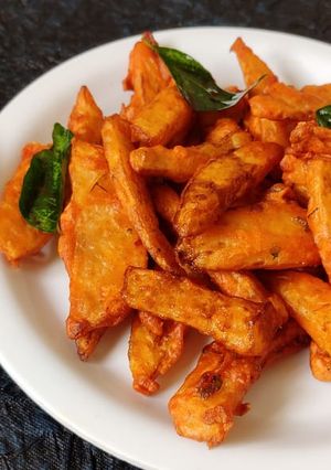 ડ્રેગન પોટેટો (Dragon Potato Recipe In Gujarati) રેસીપી મુખ્ય ફોટો