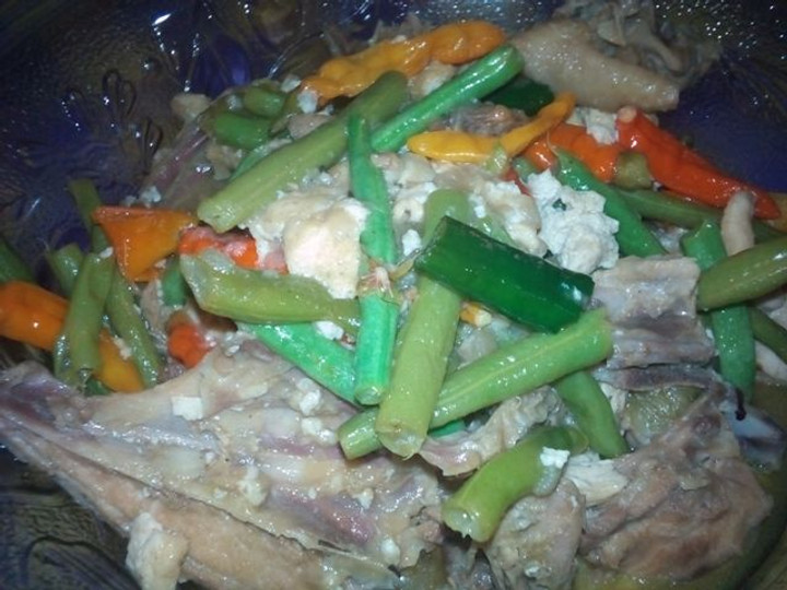  Resep membuat Asem-asem Tulang Ayam Randublatung  gurih