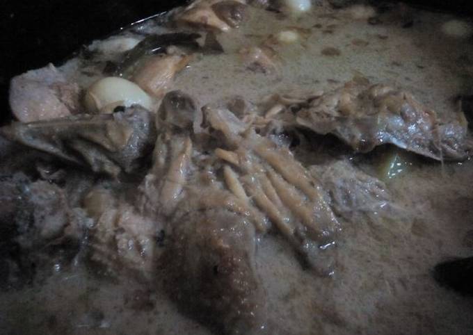 Opor Ayam Kombinasi Istimewa