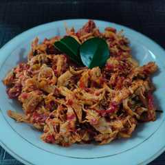 A picture of Ayam Suwir Pedas.