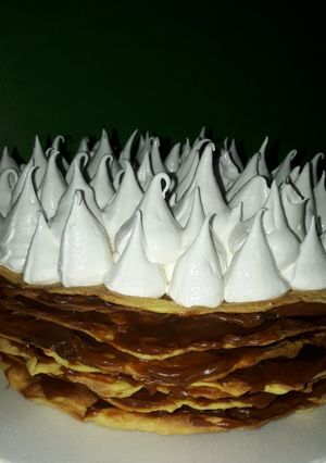 Una foto de Torta Rogel o María Luisa