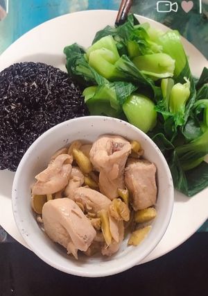 Hình của món Eat clean - cơm gạo lứt 👩🍳.