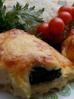Brokkolis, besameles csirkemell rizzsel recept fotója