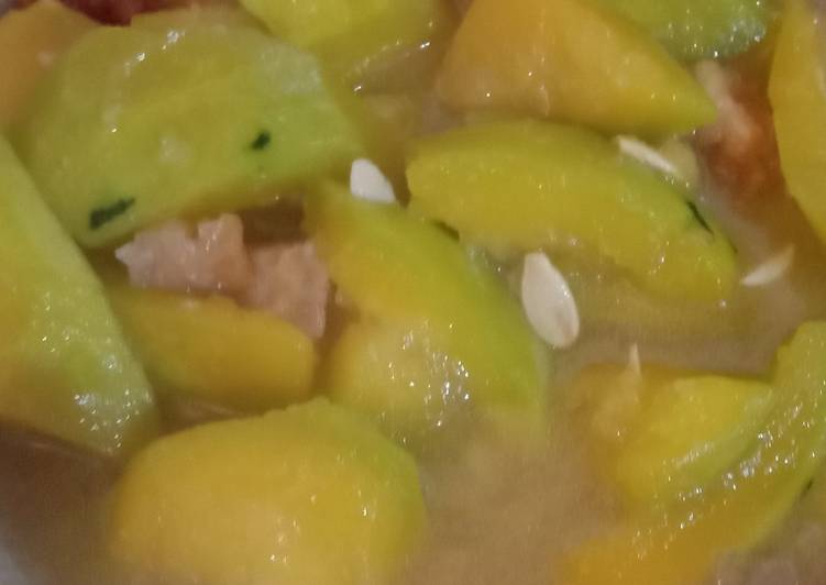 "Tumis perenggi ladang kulit babi๐๐๐๐๐"๐๐๐๐๐ผ๐๐ผ๐๐๐