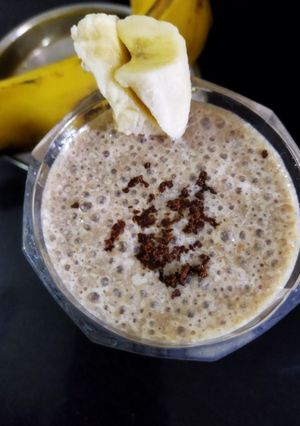 કોફી બનાના મિલ્કશેક (Coffee Banana Milkshake Recipe In Gujarati) રેસીપી મુખ્ય ફોટો