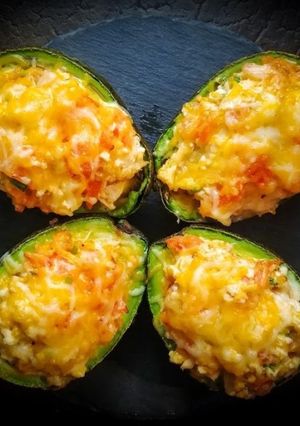A picture of Roast Chicken Stuffed Avocado.