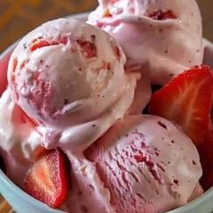 Strawberry Sensation Ice Cream 🍓🍦 A picture of Strawberry Sensation Ice Cream 🍓🍦.