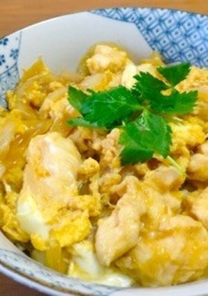A picture of Tender Chicken and Egg Bowl (Oyakodon) with Chicken Breast or Tenderloin.