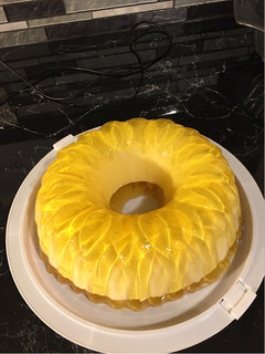 Una foto de Gelatina de piña con queso