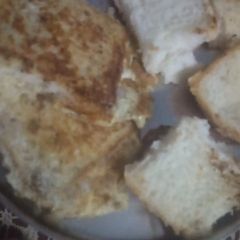 A picture of Bread egg omlette.