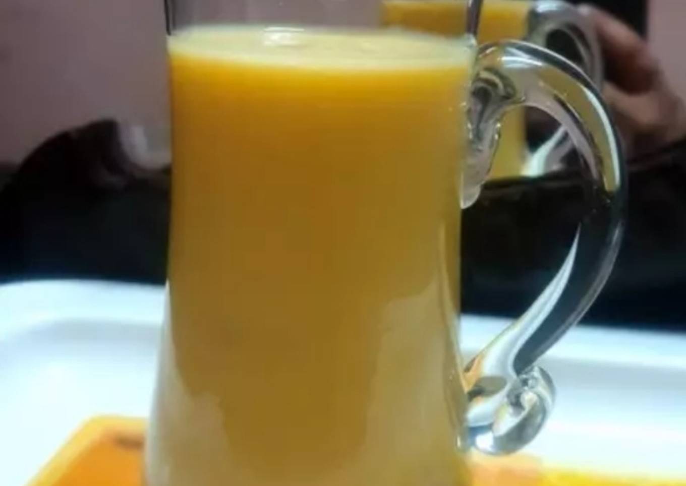 Mango milkshake