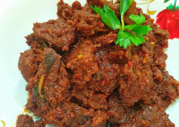 Resep Rendang sapi simple oleh Zakia @Zhaqnaz - Cookpad