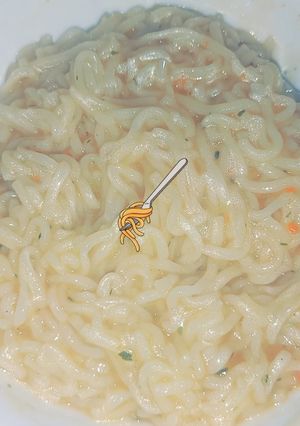 A picture of Knorr chicken noodles.