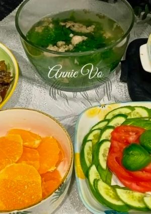 Hình của món Cơm nhà nhiều món.
