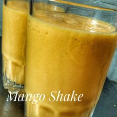 A picture of Iced Milk Mango Shake.