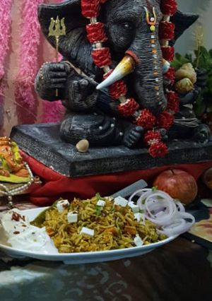 A picture of Shahi Navratan pulao.