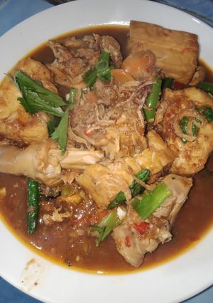 Foto resep Semur Tahu Ayam Pedas