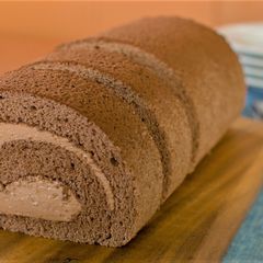 A picture of Cocoa Swiss Roll with Chocolate Cream.