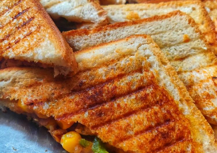 Recipe of Yummy Grilled sandwiches