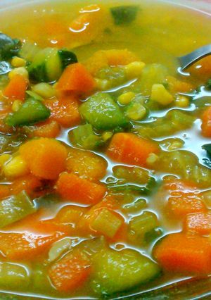 Una foto de Sopa de verduras 