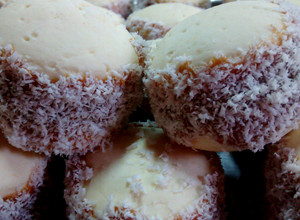 Una foto de Alfajores de maicena Royal 