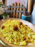 Nasi Goreng Kunyit & Sosej