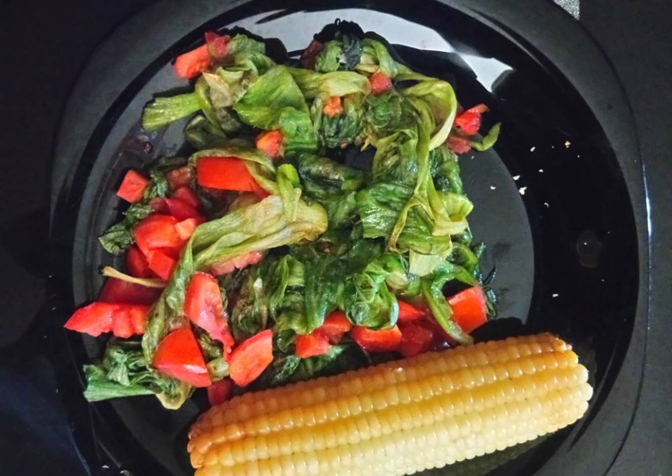Steamed Spinach and lettuce