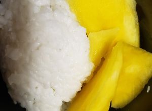 Una foto de Sticky Rice con Mango