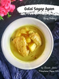 Foto resep Gulai Sayap Ayam Khas Padang Versi Tidak Pedas 😃