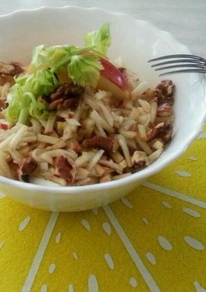 Almás "zellersaláta" recept fotója
