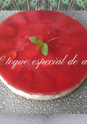 Foto principal de Tarta caprichosa de queso y fresas