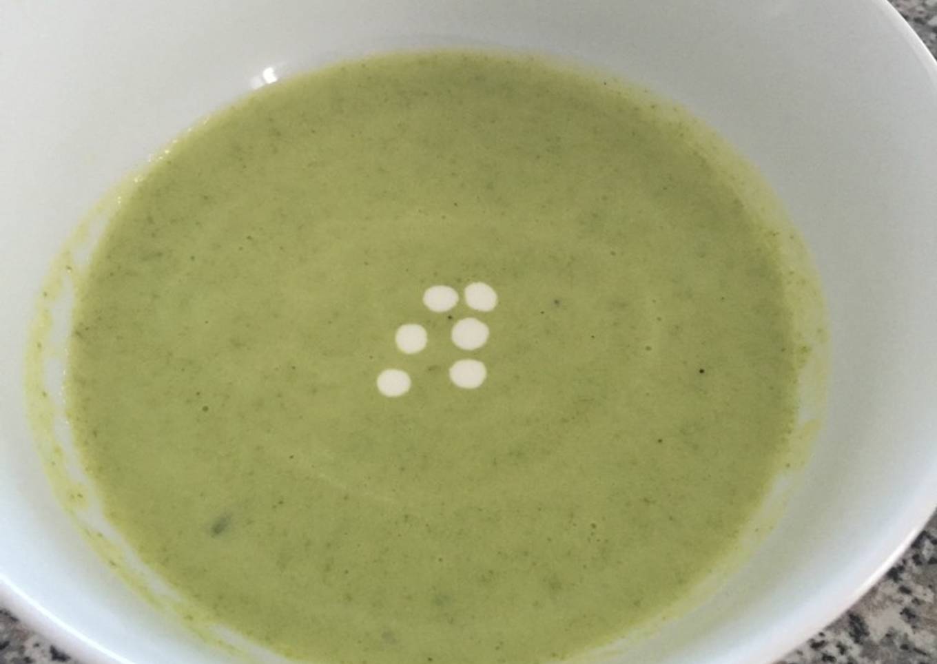 Crema de calabacín baja en grasa