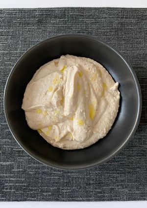 A picture of White Bean Dip.