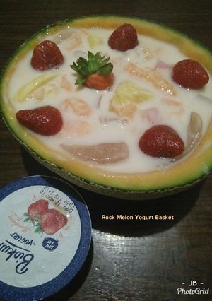 Foto resep Rock Melon Yogurt Basket