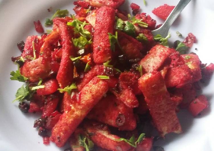 Steps to Prepare Speedy Beetroot Bread Sticks Upma