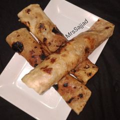 A picture of Shami paratha roll.