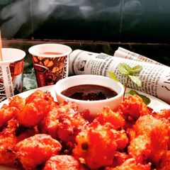 A picture of Cornflakes Pohe Pakode.