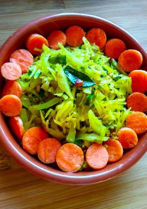 A picture of Cabbage poriyal.