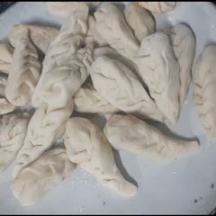 Chinese dumblings (pot stickers) A picture of Chinese dumblings (pot stickers).