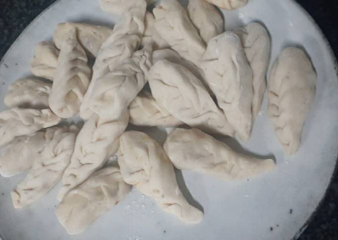 Chinese dumblings (pot stickers)