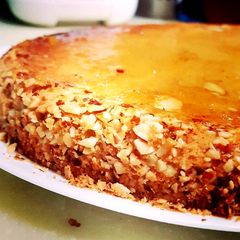 A picture of Almond Cake.