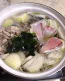 Fresh Wakame and Yellowtail Shabu-Shabu (Black Salt)