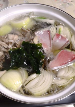 A picture of Fresh Wakame and Yellowtail Shabu-Shabu (Black Salt).