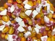 Une photo de tomate cerise apéro noel