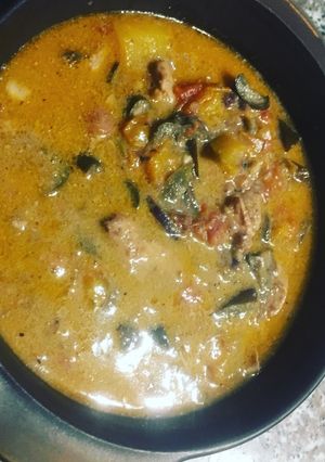 A picture of Manok Binagoongan Sa Gata or Chicken in Shrimp paste in Coconut Milk.