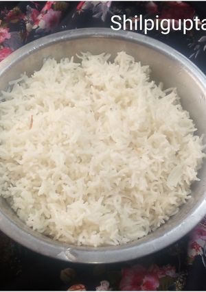 खिला खिला चावल (khila khila chawal recipe in Hindi) रेसिपी मुख्य फोटो