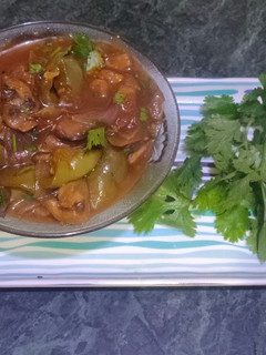 चिली मशरूम(Chilli mushroom recipe in hindi) रेसिपी मुख्य फोटो