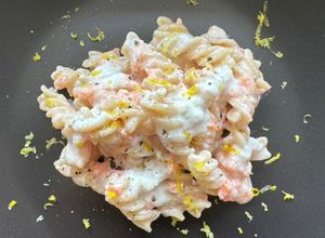 Foto di Pasta al salmone con crema di burrata