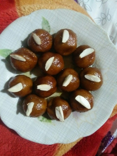 A picture of Sweet potato Gulabjamun.