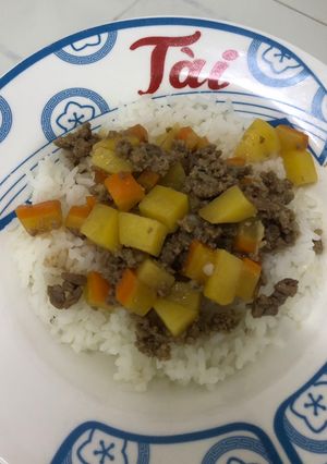 Hình của món Bò kho rau củ.
